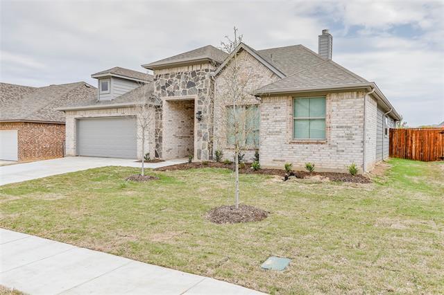 228 Gardenia Dr in Azle, TX - Building Photo - Building Photo