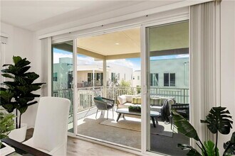 114 Terrapin in Irvine, CA - Building Photo - Building Photo
