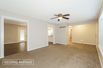 15013 East 40th St S in Independence, MO - Building Photo - Building Photo