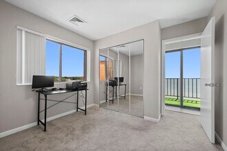 295 Lynn Shore Dr in Lynn, MA - Foto de edificio - Building Photo