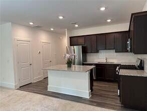 1682 Hannah Ter NW in Atlanta, GA - Building Photo - Building Photo