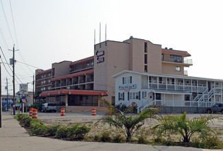 222 N Carolina Beach Ave in Carolina Beach, NC - Building Photo - Building Photo