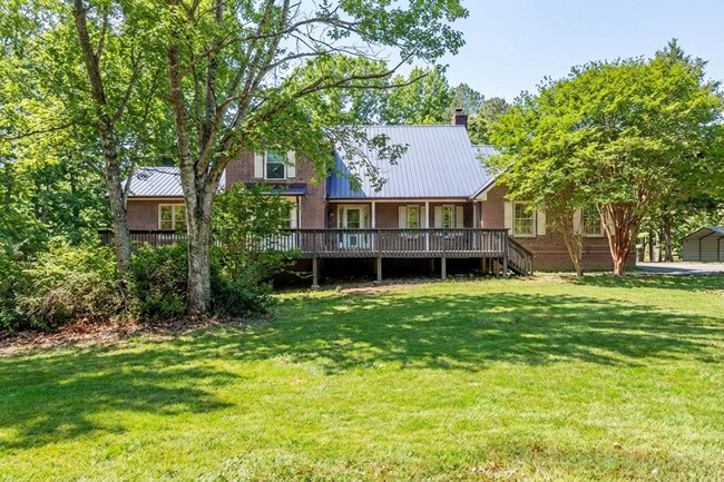 204 Hilltop Rd in Sanford, NC - Building Photo - Building Photo