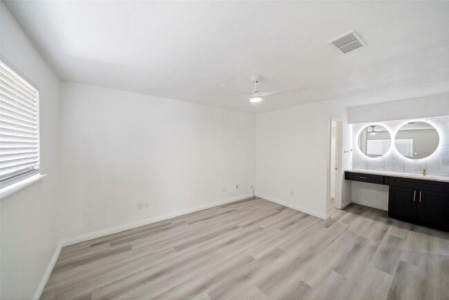 property at 5726 Yorkgate Dr