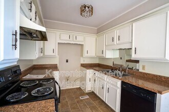3915 E 60th Pl in Tulsa, OK - Building Photo - Building Photo