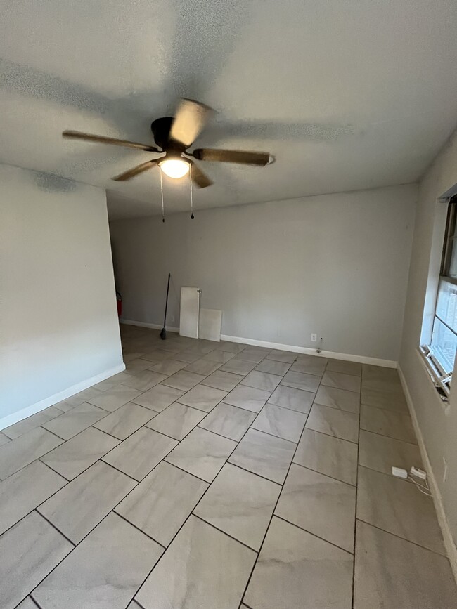 915 S 8th St in Killeen, TX - Building Photo - Building Photo