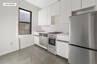 234 E 50th St in New York, NY - Building Photo - Building Photo