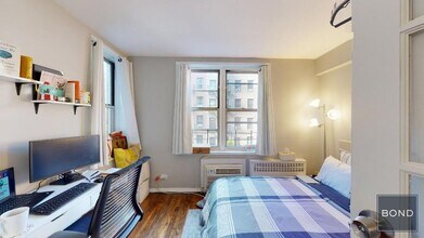 340 E 58th St in New York, NY - Building Photo - Building Photo