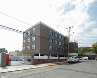 947 Hope St in Stamford, CT - Foto de edificio - Building Photo