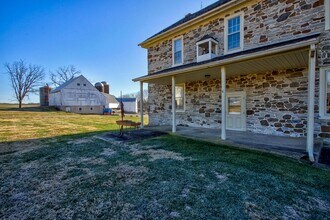 796 Long Ln in Lancaster, PA - Building Photo - Building Photo