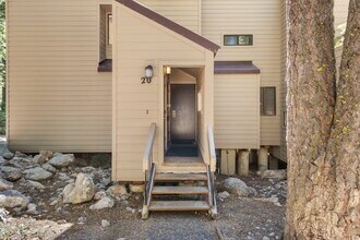 5101 N Lake Blvd in Carnelian Bay, CA - Building Photo - Building Photo