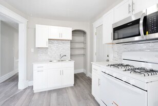 2304 Walnut St in Cedar Falls, IA - Building Photo