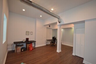 4176 W Montrose Ave in Chicago, IL - Building Photo - Building Photo