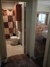 817 E Franklin St in Clinton, MO - Building Photo - Building Photo