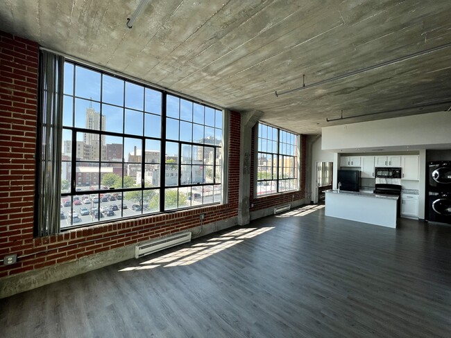 PW Shoe Lofts Apartments in St. Louis, MO - Building Photo - Building Photo