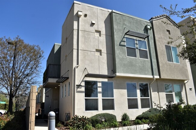 property at 3998 E Commerce Way