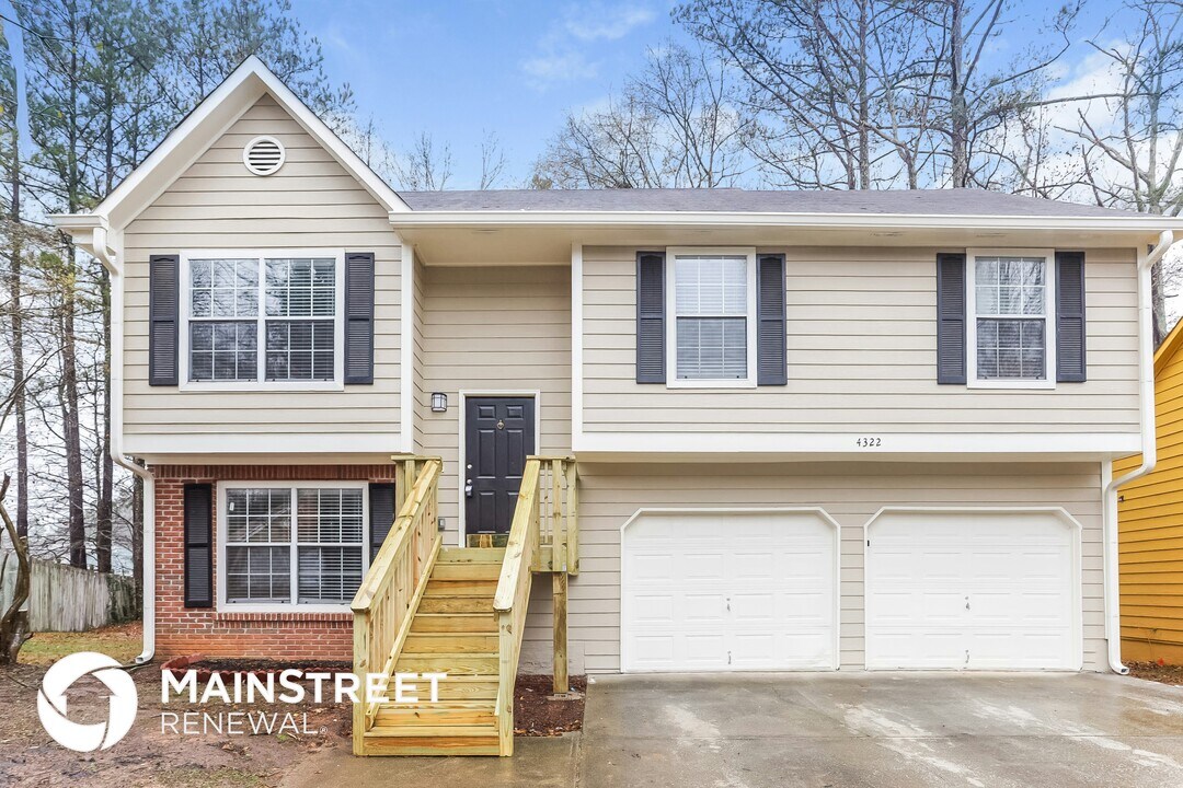 4322 Morningside Dr in Powder Springs, GA - Building Photo
