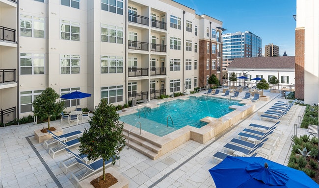The Heron Downtown in Baton Rouge, LA - Foto de edificio - Building Photo