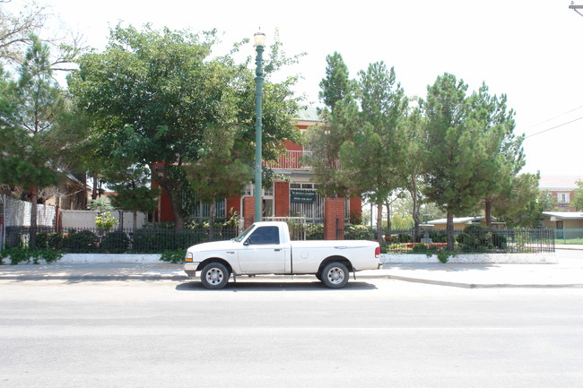 1300 Magoffin Ave in El Paso, TX - Building Photo - Building Photo