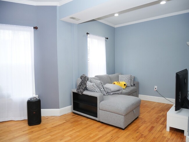 43 E Springfield St, Unit 4