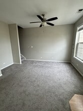 309 Springbrook Trail S in Oswego, IL - Building Photo - Building Photo