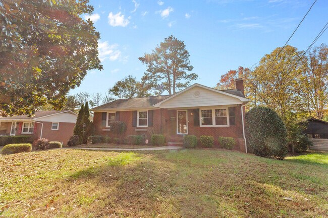 1532 Starbrook Dr in Charlotte, NC - Building Photo - Building Photo