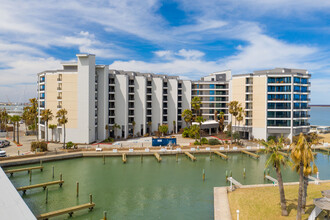 Cline's Landing in Port Aransas, TX - Building Photo - Building Photo