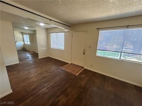 312 Orland St in Las Vegas, NV - Building Photo - Building Photo
