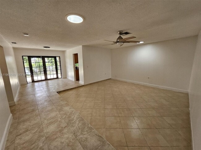 3941 NW 115th Terrace in Sunrise, FL - Building Photo - Building Photo