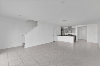 625 Stoney Pointe Cir in Davenport, FL - Building Photo - Building Photo