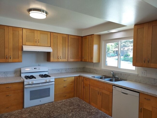 property at 5464 Honors Dr