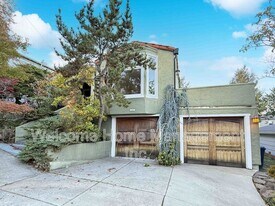 127 Escobar St in Martinez, CA - Building Photo