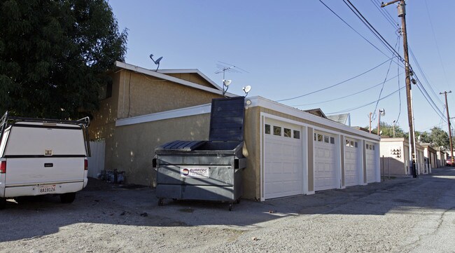 406 N Silverwood Ave in Upland, CA - Building Photo - Building Photo