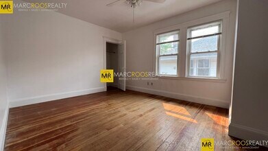 11 Chetwynd Rd in Somerville, MA - Building Photo - Building Photo