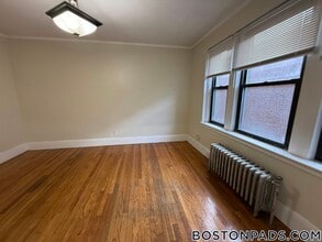 349 Pleasant St in Malden, MA - Building Photo - Building Photo