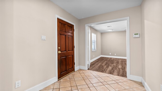 property at 1017 Howard Ln