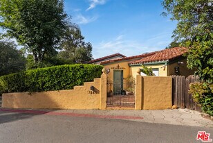 7445 Palo Vista Dr in Los Angeles, CA - Building Photo