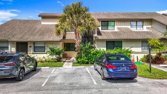 9278 Ketay Cir in Boca Raton, FL - Building Photo