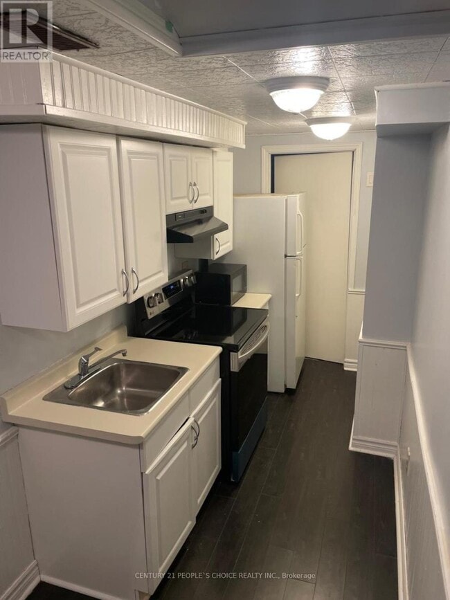 54 Carrie Crescent in Brampton, ON - Building Photo - Building Photo