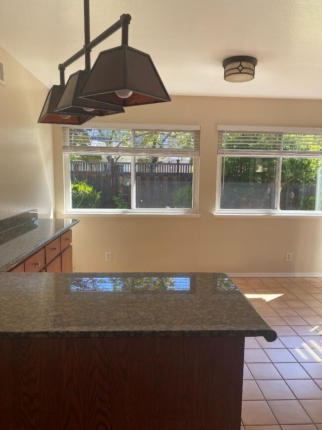 623 Spar Dr in Redwood City, CA - Building Photo - Building Photo