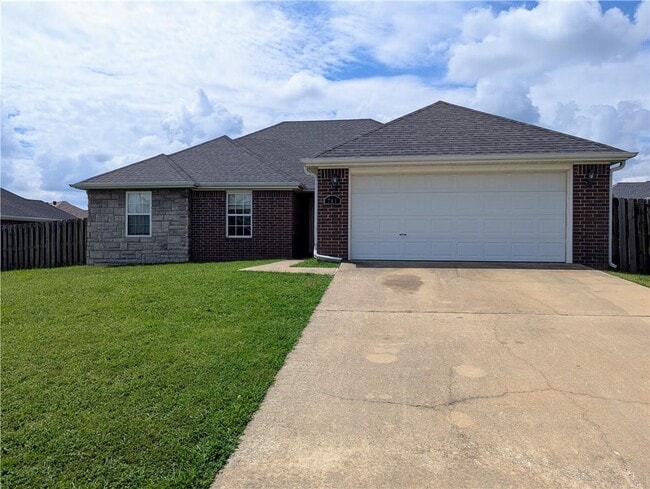 741 Reisling St in Centerton, AR - Building Photo - Building Photo