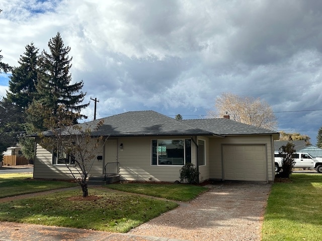 951 SW 13th St in Redmond, OR - Foto de edificio