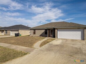 3211 Tom Lockett Dr in Killeen, TX - Building Photo - Building Photo