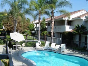 Bellagio Villas in Glendora, CA - Foto de edificio - Building Photo