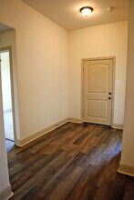1705 Hickory Dr in Pilot Point, TX - Building Photo - Building Photo