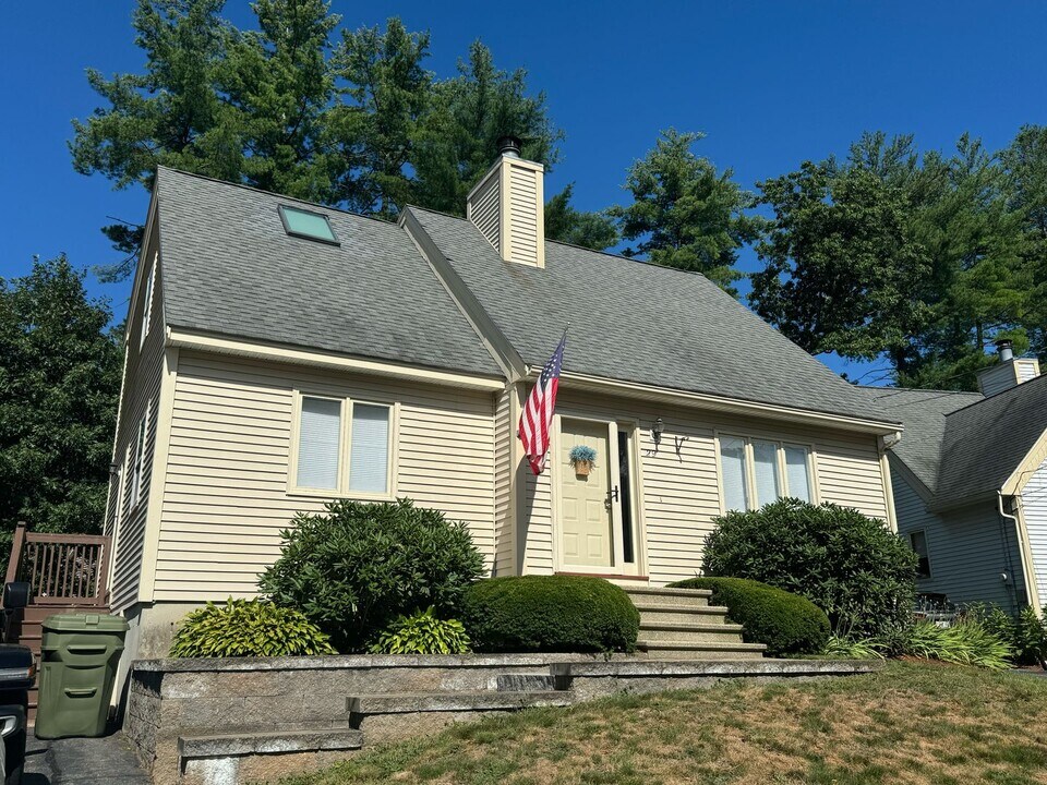 29 Norma Dr in Nashua, NH - Building Photo
