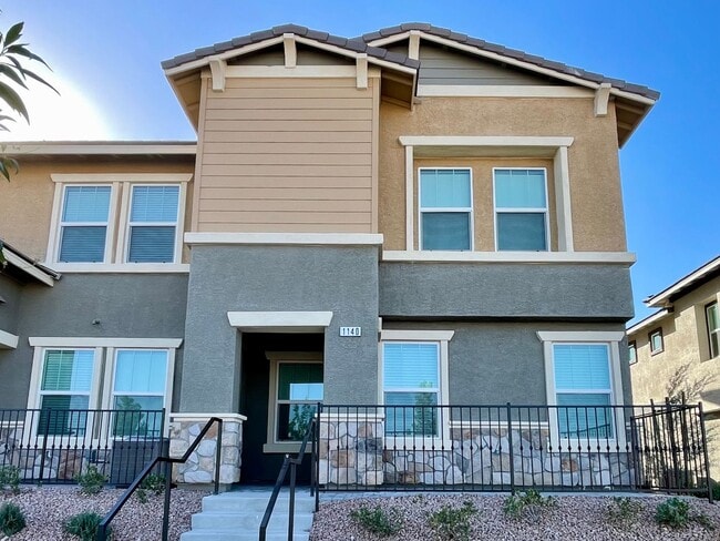 property at 1140 Scarlet Sparrow St
