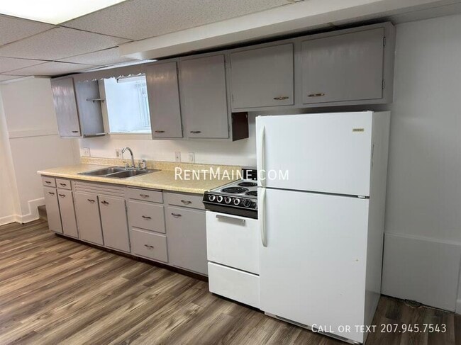 36 3rd St in Bangor, ME - Building Photo - Building Photo