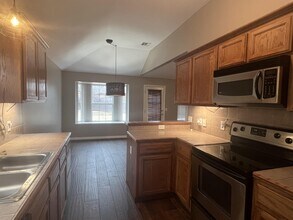 15920 Korie Dr in Edmond, OK - Building Photo - Building Photo