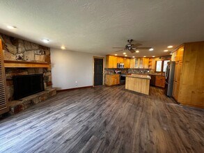 933 Northern Hills Cir in Bountiful, UT - Building Photo - Building Photo